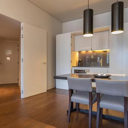 Appartamento 8 Building 420 *
