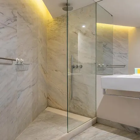 Appartamento 8 Building 420 *